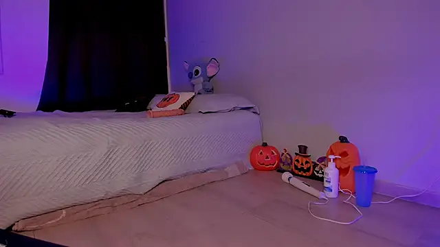 kristy bennet online show from 10/18/25, 03:20