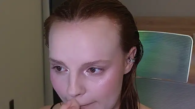 mollybossy online show from 04/12/26, 12:04