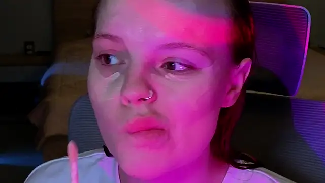 mollybossy online show from 04/13/26, 12:16