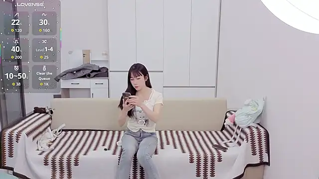 Snapshot of Lixue001 chatting on 03/14/26, 09:37 Lixue001 online show from 03/14/26, 09:37