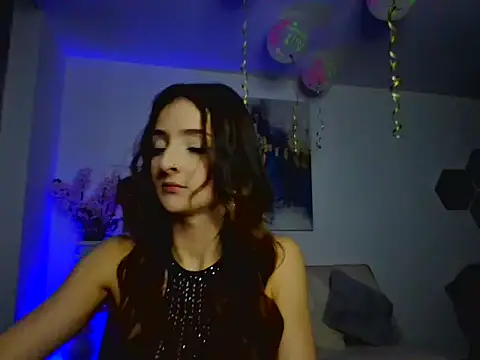 Lilyt Cooper online show from 04/24/26, 09:12