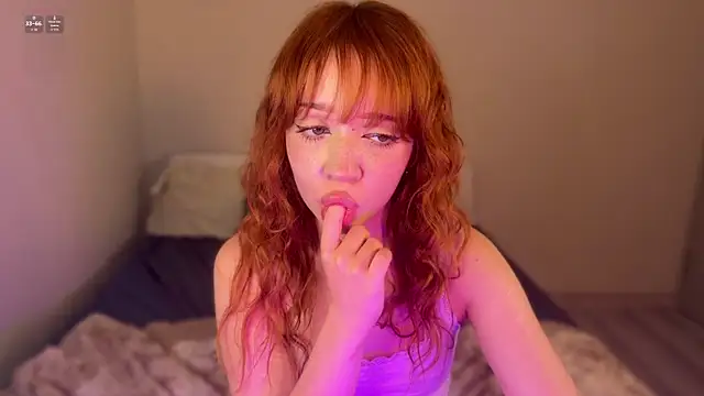JuicySweetBliss online show from 06/15/26, 09:39