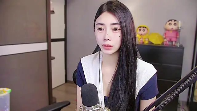 XiaoYuBao- online show from 04/19/26, 06:10