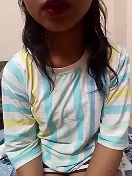 ritika gupta02 online show from 04/13/26, 03:06