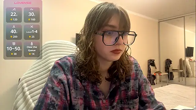 Olivia 132 online show from 03/25/26, 06:14