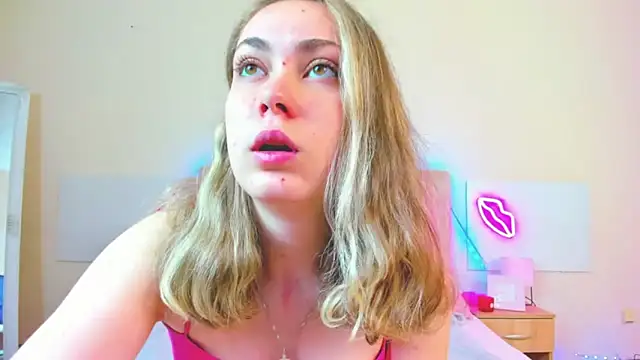 MelanieCuty online show from 05/09/26, 05:12
