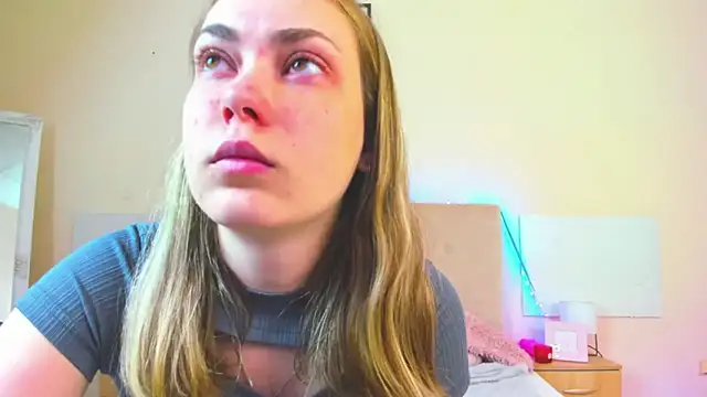 MelanieCuty online show from 05/18/26, 05:24
