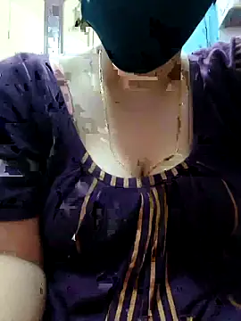 tulidas96778 online show from 04/03/26, 02:26