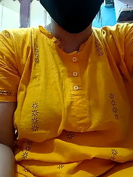 tulidas96778 online show from 04/06/26, 02:42