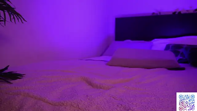 SweeetMila online show from 04/14/26, 06:03