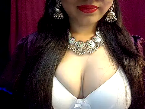Snapshot of nadia_doll69 chatting on 06/06/26, 06:56 nadia doll69 online show from 06/06/26, 06:56