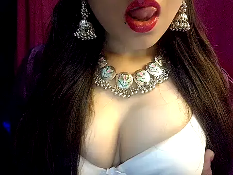 Snapshot of nadia_doll69 chatting on 06/09/26, 06:41 nadia doll69 online show from 06/09/26, 06:41