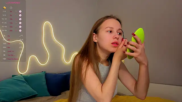 Emma dream  online show from 06/14/26, 01:47