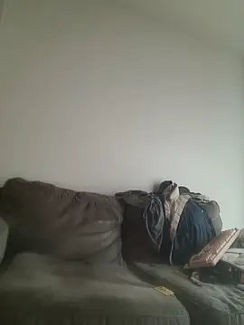 Snapshot of yourMasterisBored chatting on 05/27/26, 02:47 yourMasterisBored online show from 05/27/26, 02:47
