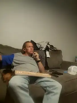 Snapshot of yourMasterisBored chatting on 05/28/26, 02:53 yourMasterisBored online show from 05/28/26, 02:53