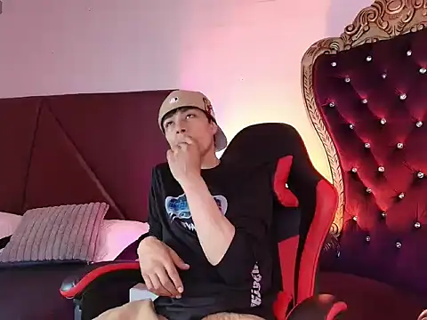 Andreew Style online show from 03/16/26, 08:46