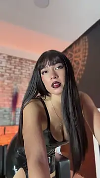 Liana Fem  online show from 04/11/26, 04:00