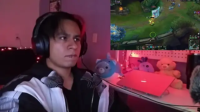 Snapshot of NatryDark chatting on 03/15/26, 12:49 NatryDark online show from 03/15/26, 12:49