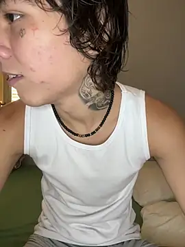 Snapshot of whiteboygabz chatting on 03/15/26, 07:20 whiteboygabz online show from 03/15/26, 07:20