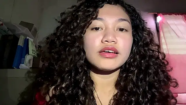 Snapshot of CarinaAhaus chatting on 03/17/26, 03:44 CarinaAhaus online show from 03/17/26, 03:44