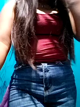 YiiZ 019 online show from 04/26/26, 04:54