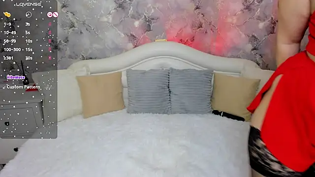 ScarlettVaughn online show from 04/10/26, 07:57