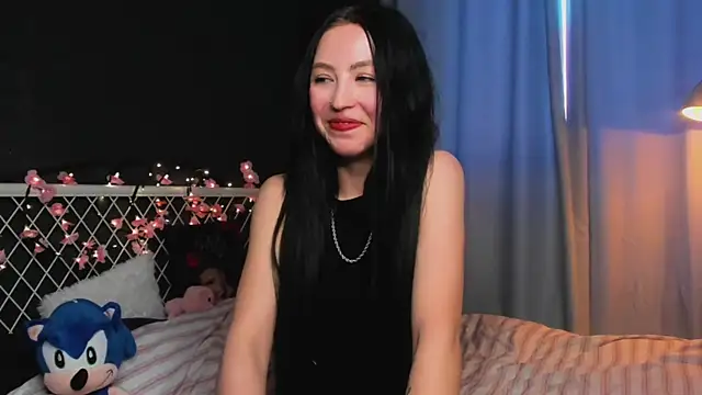 Snapshot of lizaa_breeze chatting on 06/05/26, 04:13 lizaa breeze online show from 06/05/26, 04:13