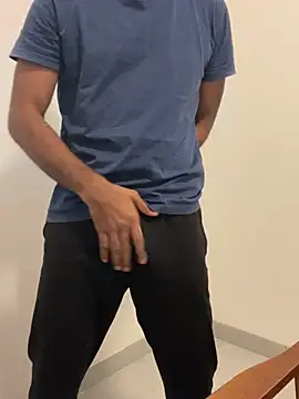 xreoz1245 online show from 03/17/26, 11:41