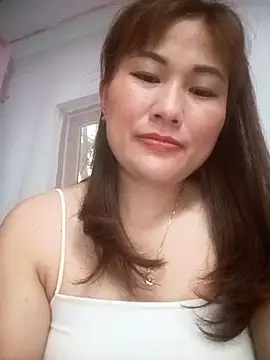 Lucxy-ki6 online show from 04/19/26, 12:22