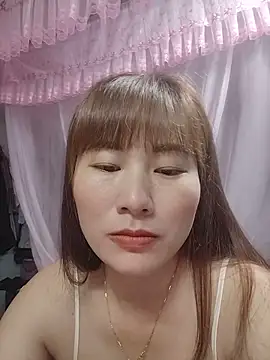 Lucxy-ki6 online show from 05/13/26, 12:08