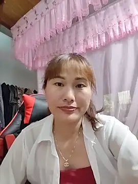 Lucxy-ki6 online show from 06/10/26, 04:56