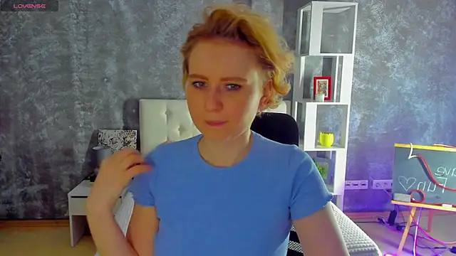 Shiny Liss online show from 05/12/26, 01:36