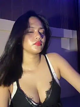Kiee 19 online show from 04/18/26, 01:31