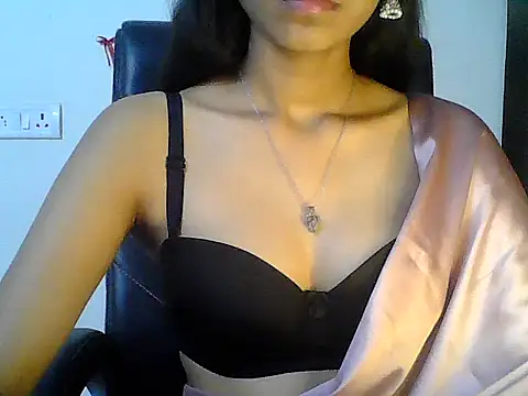 Snapshot of Hot_Deepansi02 chatting on 07/10/26, 03:03 Hot Deepansi02 online show from 07/10/26, 03:03