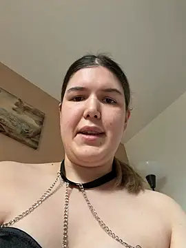 Snapshot of BettyyBlue chatting on 05/04/26, 12:34 BettyyBlue online show from 05/04/26, 12:34
