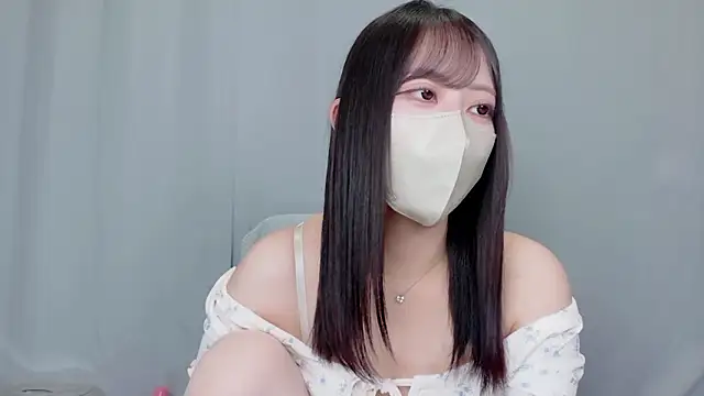 Snapshot of Sakura_sweety_ chatting on 07/18/26, 01:43 Sakura sweety online show from 07/18/26, 01:43