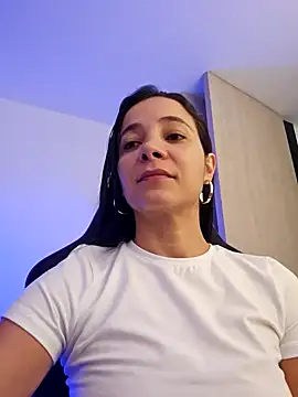 Snapshot of miaeyex chatting on 04/21/26, 12:00 miaeyex online show from 04/21/26, 12:00