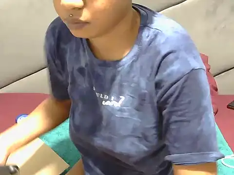 Melitaxx online show from 04/10/26, 04:17