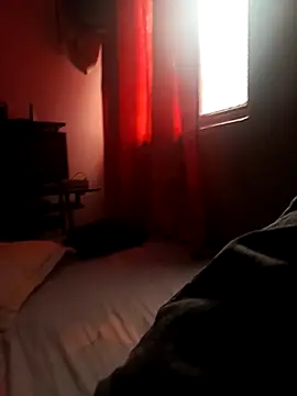 Snapshot of DamianDistroyer chatting on 03/16/26, 06:34 DamianDistroyer online show from 03/16/26, 06:34