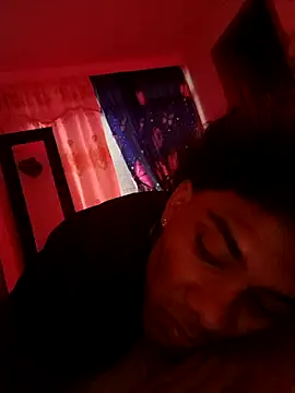 Snapshot of DamianDistroyer chatting on 03/21/26, 03:11 DamianDistroyer online show from 03/21/26, 03:11