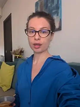 IreneBlue  online show from 04/05/26, 07:05