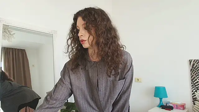 IreneBlue  online show from 04/28/26, 07:02