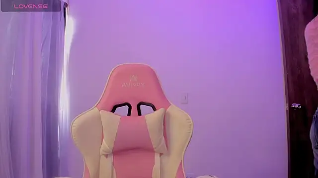 KittyFeet1 online show from 04/20/26, 08:10