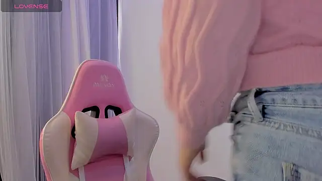 KittyFeet1 online show from 04/27/26, 10:08