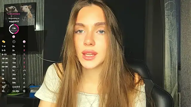 Veluxe online show from 04/29/26, 05:17