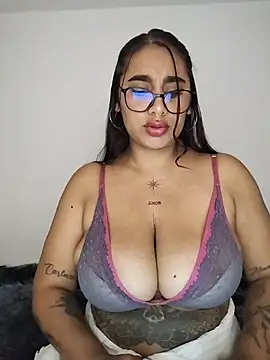 Mia skyy18 online show from 07/26/26, 12:41