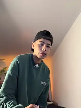SebastianReed  online show from 04/04/26, 04:44