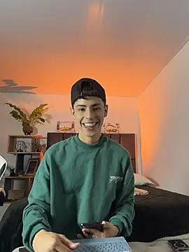 SebastianReed  online show from 04/11/26, 05:56