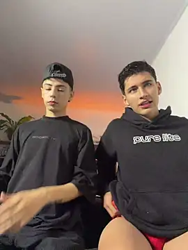 SebastianReed  online show from 05/03/26, 05:57