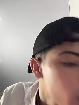 SebastianReed  online show from 05/12/26, 10:29